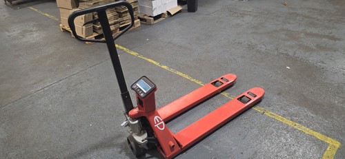 Pallet truck - truck/pallet, jack