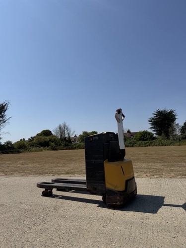 Electric pallet truck - electric,